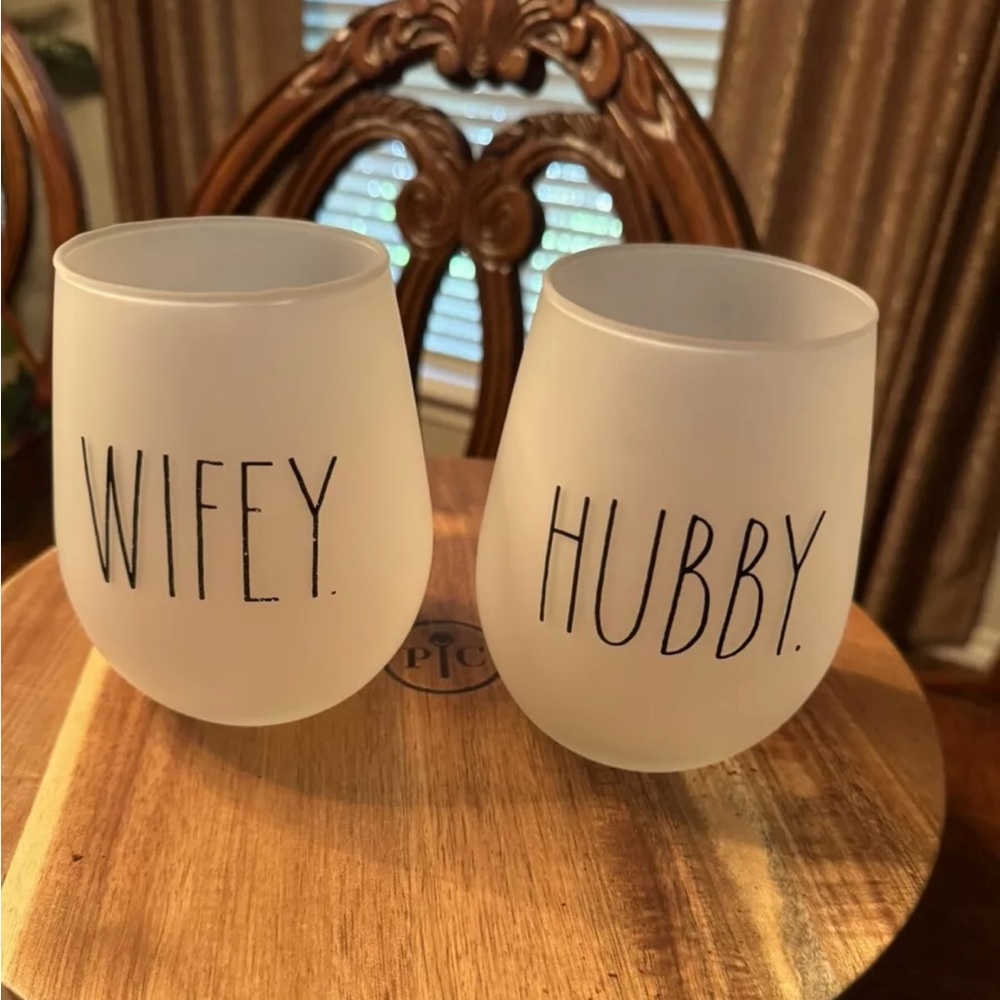 Hubby and Wifey frosted stemless glassware